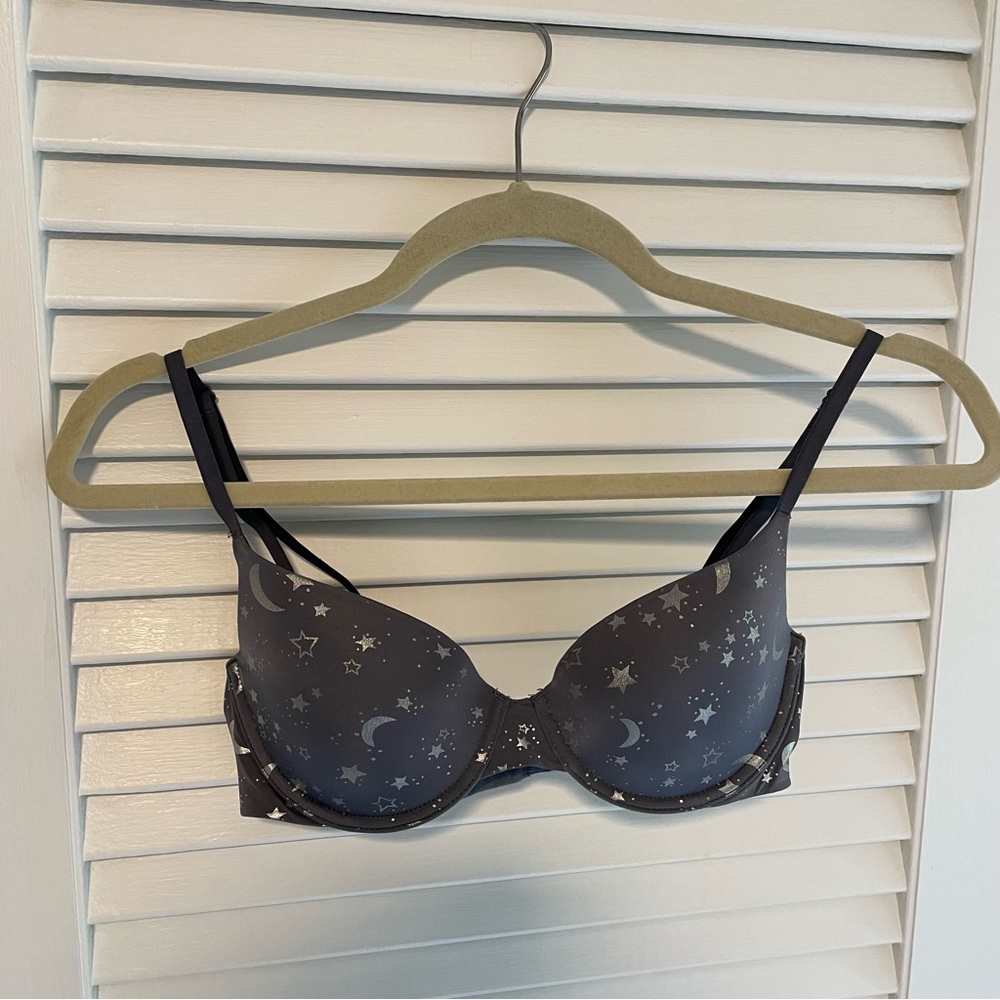 Victoria’s Secret 32c convertible lightly lined demi bra, gray moon print